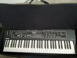 Keyboard Yamaha Ck 61 + Gigbag