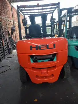 Forklift patria heli trilift diesel 4 ton