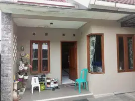 Rumah SHM Plus Usaha pinggir Jl Kaliurang km 17 dekat FASUM