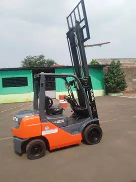 Forklift Toyota 2,5 Ton,Matic,3 Meter,1DZ-II,Seri 8FD25,Tahun 2017