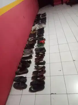 Sepatu  Sport Pantofel Pria dan Wanita