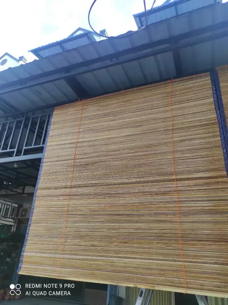 Tirai lapis terpal