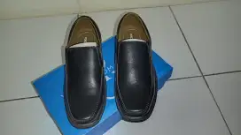 Sepatu Formal Yongki Komaladi 40