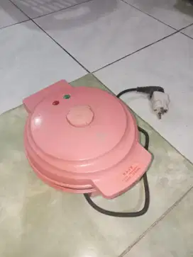 DIJUAL WAFFLE MAKER MACHINE Pink Peach