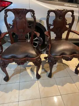 Kursi Eropa sepasang