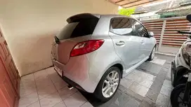 Mazda 2 RZ 2012 AT