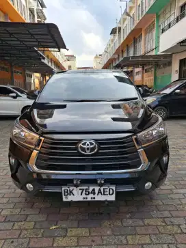 Toyota innova 2.4G manual solar 2023