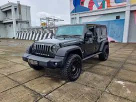 KM 72rb Jeep Wrangler Rubicon 3.8 At 2011 Bensin 4x4