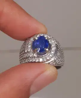 Natural Blue Sapphire ( Srilanka( Ceylon ))