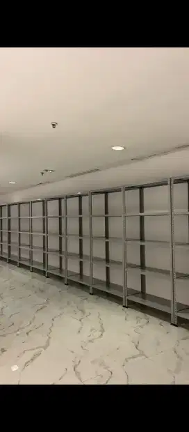 Rak gudang serbaguna