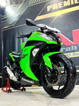 Kawasaki Ninja 250 FI REG 2018 Hijau like new anugerah motor rungkut