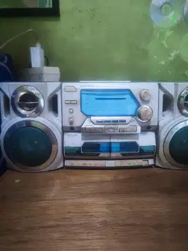 Di jual Radio tape Polytron