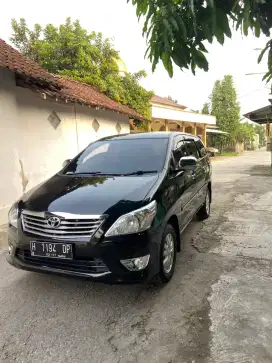 Dijual Grand Innova 2012 MT Orisinil low km terawat