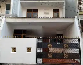 Rumah di Sewa daerah Tomang