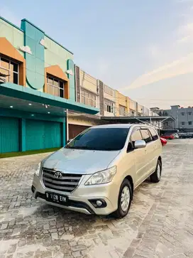 Kijang innova 2,5 G Diesel barong