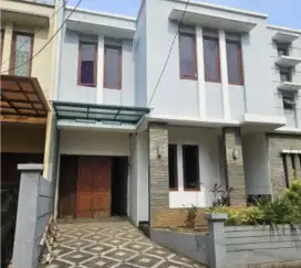 Dijual Rumah Grande Residence Jatipadang Kota Jakarta Selatan