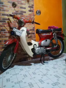 Honda c70 warna merah putih tinggal gas rawatan pribadi harga 6juta