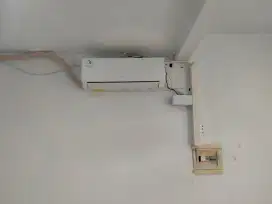 Service AC bongkar pasang AC tukang AC panggilan isi freon AC