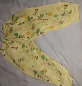 Celana panjang bayi motif