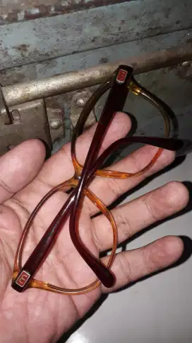 Antik vintage kacamata jadul tanpa lensa merk MIDAS canada mulus