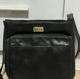 TAS KULIT BRAND MEVA EX PRIBADI