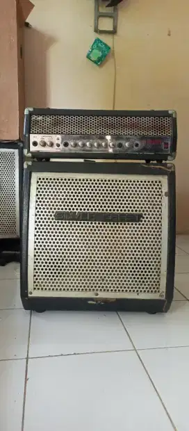 Amplifer cabinet silver crest