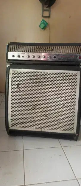 Amplifer cabinet silver crest