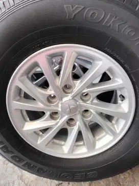 Velg Mitsubishi Pajero EXXIT R.16 ori