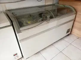 GEA/RSA SD-700BY SLIDING Curve Glass Freezer 700L