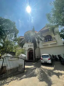 Rumah Mewah dengan dermaga Yacth, Pantai Mutiara, Pluit
