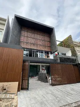 Rumah Mewah Baru, Cluster Trimaran, 4 Lantai, Pantai Indah Kapuk