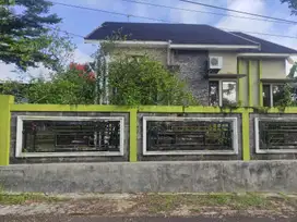 Rumah ciamik bertanah luas  di kawasan elit di banjar baru