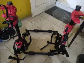 Rak Sepeda di Mobil
