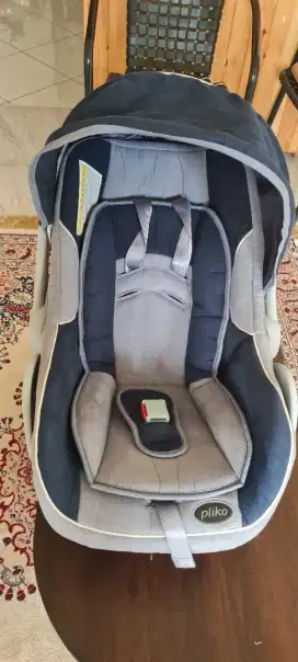 DIJUAL CARSEAT semi baru