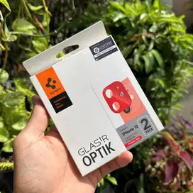 iPhone 12 Spigen Camera Protector Red