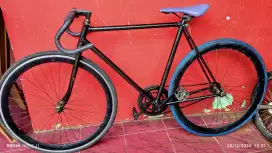 Sepeda fixie doltrap