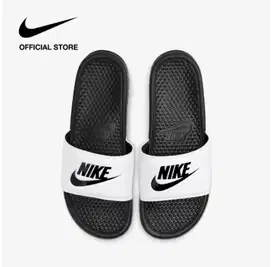 Nike Men's Sandals Bennasi Slides - UK 12