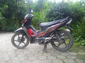 Jual honda supra x 125 th 2013,siap pakai surat komplit pajak hidup.