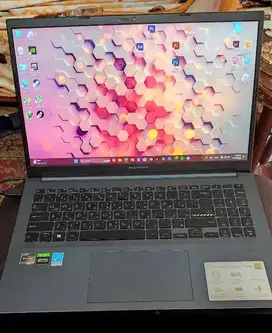 ASUS Vivobook Pro 15 OLED m6500qe Ryzen 5 RTX3050