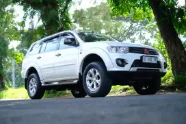 Pajero Sport Dakar 2015 Kilometer rendah