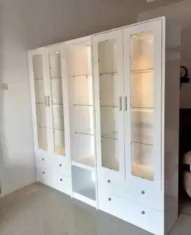 Lemari Rak Kaca Display