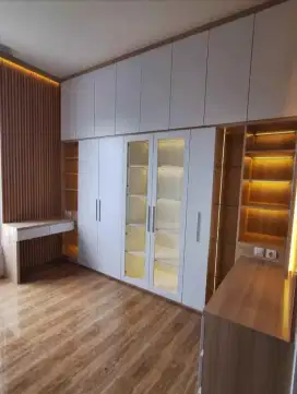Lemari Pakaian Custom Ruangan