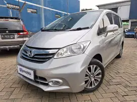 Honda Freed 1.5 E Bensin-AT 2014 Abu /