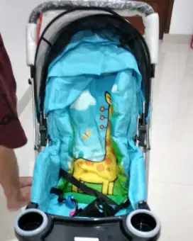 STROLLER BALITA BARU