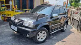 Suzuki Escudo 2.0 MT 2004 Tangan Pertama kondisi Prima