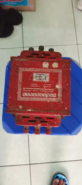 STEP UP DOWN TRANSFORMER 2000 W