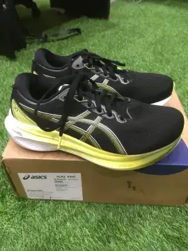 Sepatu Lari Asics Gel Kayano 30 size 40