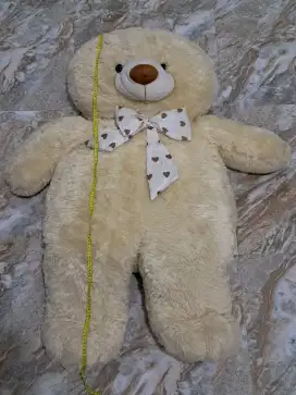 Boneka Beruang Besar