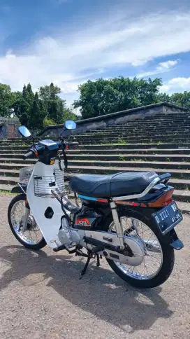 Honda Astrea Prima