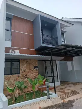 Dijual (Overkredit) Rumah 2 Lantai Dekat GDC, Kota Depok